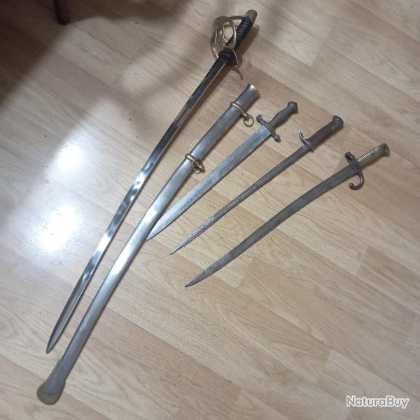 Lot d'armes blanches  complter et restaurer