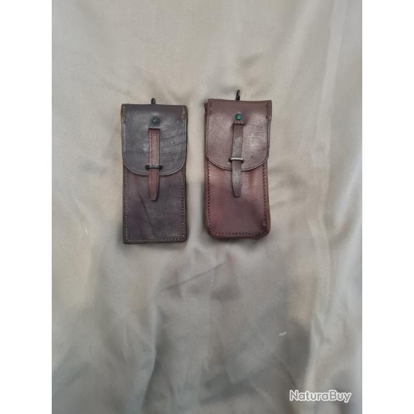 Collection militaria. Porte chargeur militaire.