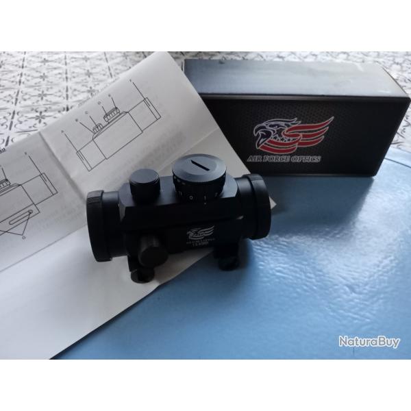 A vendre Point Rouge Air Force Optics 1x30RD NEUF sans Parallaxe.