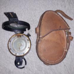 Bousolle compas Officier navigation fabriquant T.G London MK III 1942 collection nautic