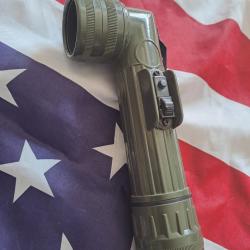 DESTOCKAGE : LAMPE TL 122 US ARMY militaria