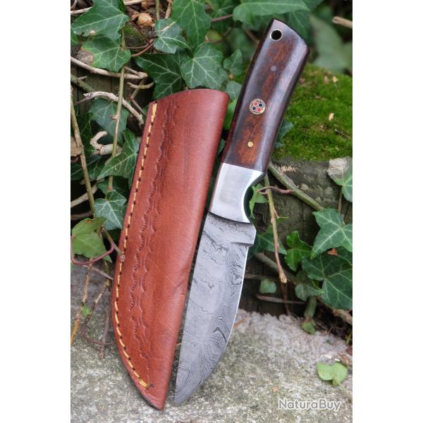 Bushcraft Couteau de Chasse Lame Acier Damas 256 Couches Manche Bois/Acier Etui Cuir F Artisanale