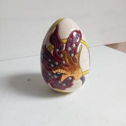 oeuf sign&eacute; longwy num&eacute;rot&eacute; 42/250 sign&eacute; TL, d&eacute;cor or et argent hauteur 11,5 cm