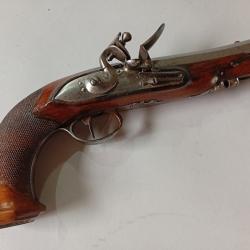 pistolet d'officier français à silex. Époque : Premier Empire.