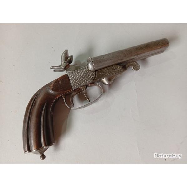 Pistolet franais  double canon  broches, calibre 12 mm.