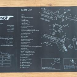 TAPIS ANTI-DERAPANT GLOCK POUR LE NETTOYAGE DE VOS ARMES 425X280X2,5 LYCRA COTON MOUSSE TRES DOUX