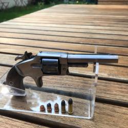 Très beau revolver calibre 22 short marqué Napoleon arme de catégorie D