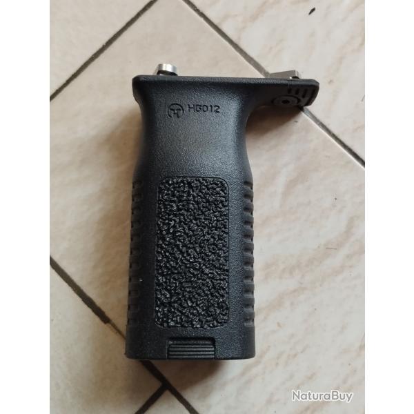 Poigne ARES Amoeba M-Lok