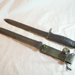 Baïonnette Famas transformée couteau de combat parachutiste ou légionnaire ref OUB25FAM001