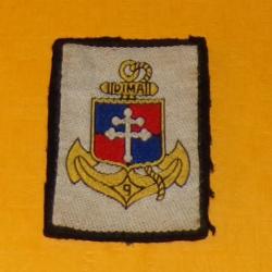 9° Division d'Infanterie de Marine, fond blanc, type 2546, 60 à 65 mm ,  ETAT VOIR PHOTO . POUR TOUT