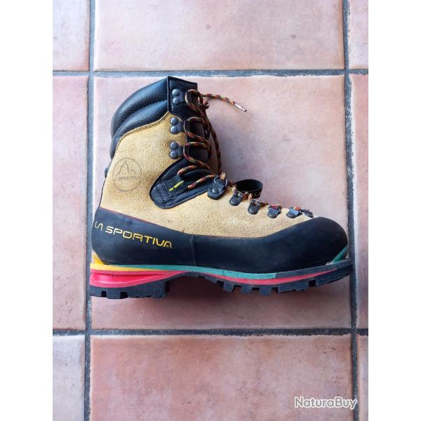 chaussure montagne grande randonnee la sportiva