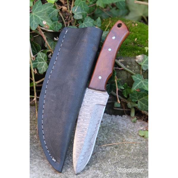 BIG Skinner Couteau de Chasse Damas Lame 256 Couches Manche Bois de Rose Fabr Artisanat Etui Simili