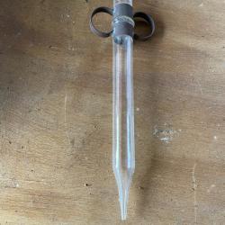 Jolie pipette ancienne de vigneron