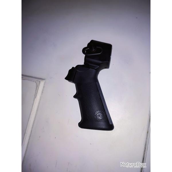 poignes fusil taurus st12