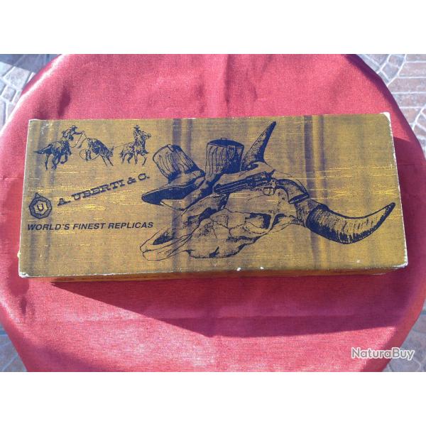 Boite pour revolver Uberti modle "Schofield" en 45LC.