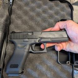 Glock 17 Gen5 - Umarex - Gaz Blowback - 6 mm BB plastique - Occasion - Noir