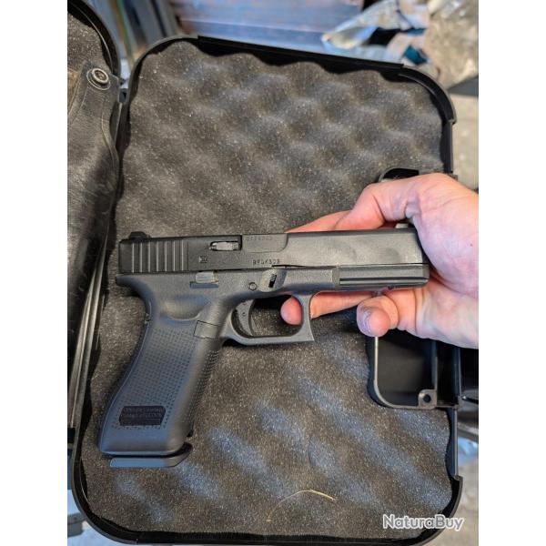 Glock 17 Gen5 - Umarex - Gaz Blowback - 6 mm BB plastique - Occasion - Noir