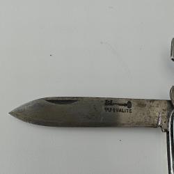 3 très beau couteau, de marque différente , suisse , Pradel, thier