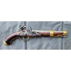 Pistolet réglementaires modèles 1763-1766 fabrication 1775.