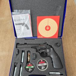 Revolver CO2 Smith & Wesson noir mat modèle 686 6 cal. 4.5 mm