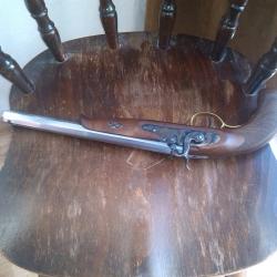 Pistolet percussion Pedersoli continental target match 45
