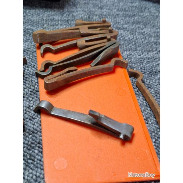 Lot Ressorts  Platine (9 pices) (rf int B7)