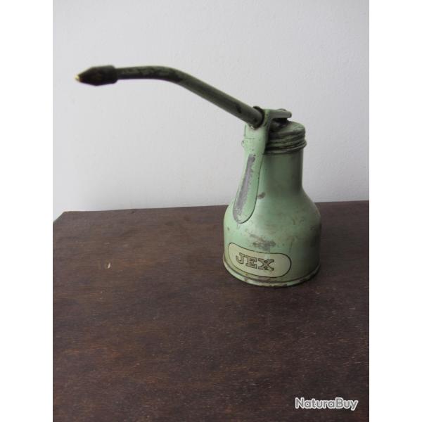 Burette  huile en mtal JEX de 1950