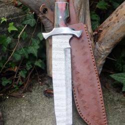 Puukko XXL Couteau Damas Lame 256 Couches Tanto Manche Bois Fabrication Artisanale Etui Cuir 001