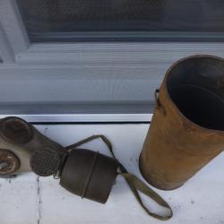Masque à gaz armée francaise de 1938 et sa boîte.
