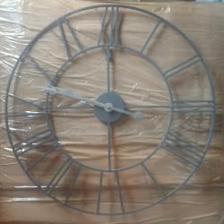 HORLOGE MURALE EN MÉTAL STYLE ROUE