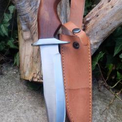 Poignard Couteau de Chasse Survie Lame Acier Carbone 1055 Manche Bois/Acier Etui Cuir F Artisananat
