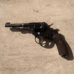 Revolver Nagant 1887 pour la Suede