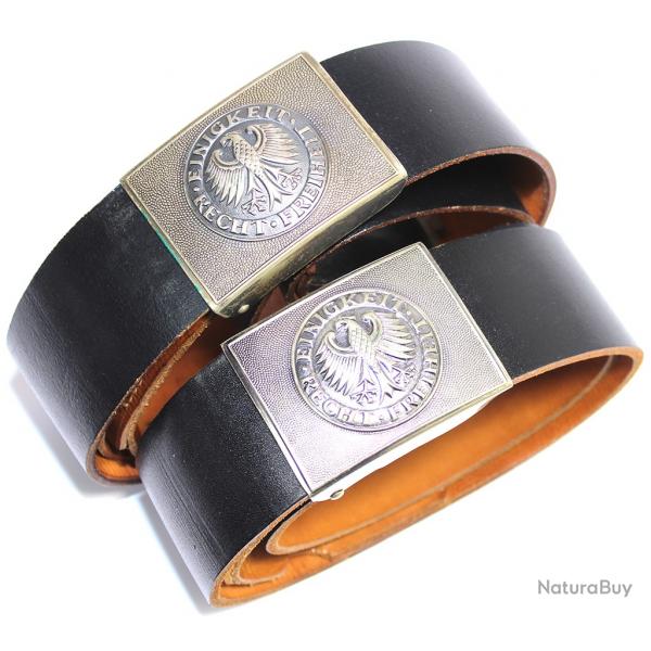 Ceinture en cuir d'origine de la Bundeswehr . Prix pour deux pièces . Livraison gratuite