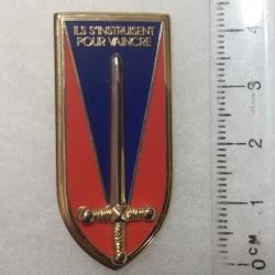 FRANCE INFANTERIE-Insigne  ÉCOLE SPÉCIALE MILITAIRE SAINT CYR Édition Atlas