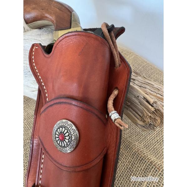 Holster en cuir pour revolvers de type Colt SAA 1873 ou rplique. Droitier N07
