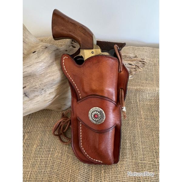 Holster en cuir pour revolvers de type Colt SAA 1873 ou rplique. Droitier N09