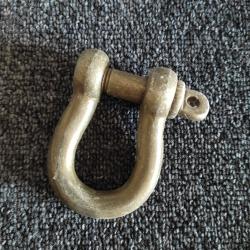 Manille type militaire pour Peugeot P4