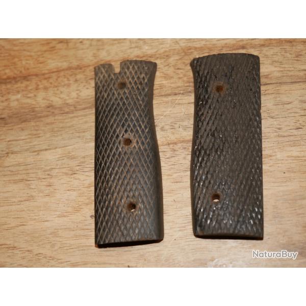 Plaquettes de baonnette Allemande type sortie ou parade, 2 variantes diffrentes