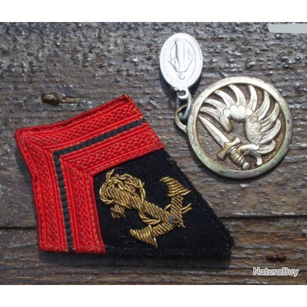 INDOCHINE ALGERIE : losange grade colonial + mdaille parachutiste