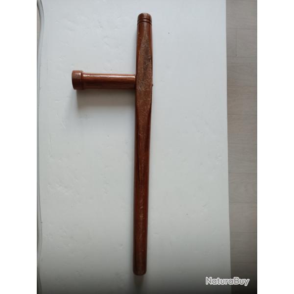 Tonfa en bois 50,5 cm