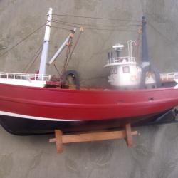 maquette de chalutier 46 cm