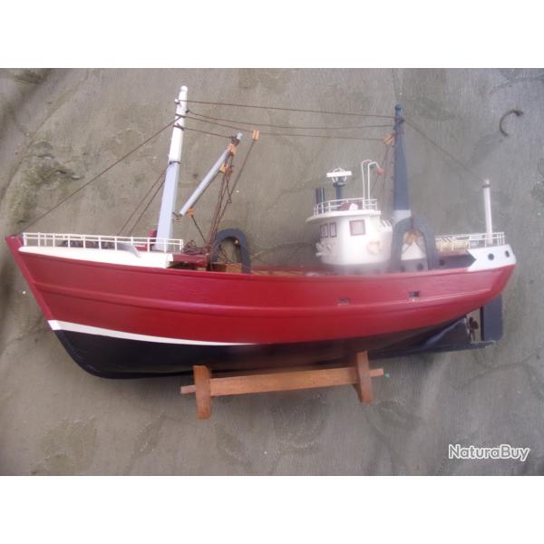 maquette de chalutier 46 cm