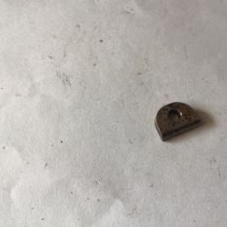VENDU PAR LE-CUIRASSIER PLAQUE DE VERROUILLAGE PERCUTEUR PISTOLET UNIQUE D 22 LR