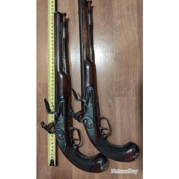 Trs belle paire de longs pistolet  silex