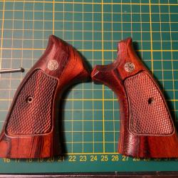 Plaquettes SMITH & WESSON 586 Pure VINTAGE