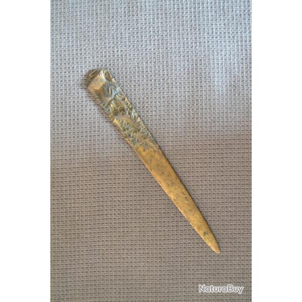 Coupe papier Bronze Frapp BOYER " Le Chardon"