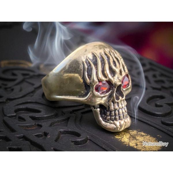 Bague Chevaliere tete de mort enflammee en Laiton T63-  harley biker davidson indian custom skull