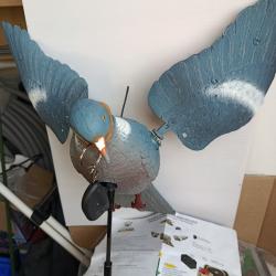 Pigeon électrique ailes tournantes avec télécommande