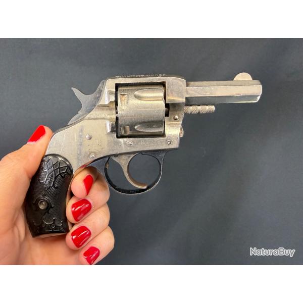 HARRINGTON RICHARDSON YOUNG AMERICA cal. 32 rimfire