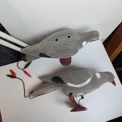 Lot de 2 pigeons électriques floqués picoreur